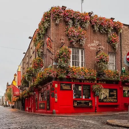 Lovely Spacious In Temple Bar * Dublin